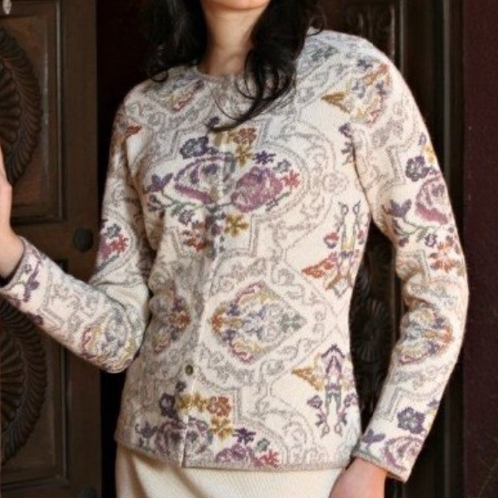 PERUVIAN CONNECTION Alpaca Cardigan Sweater Cream Floral Size Medium